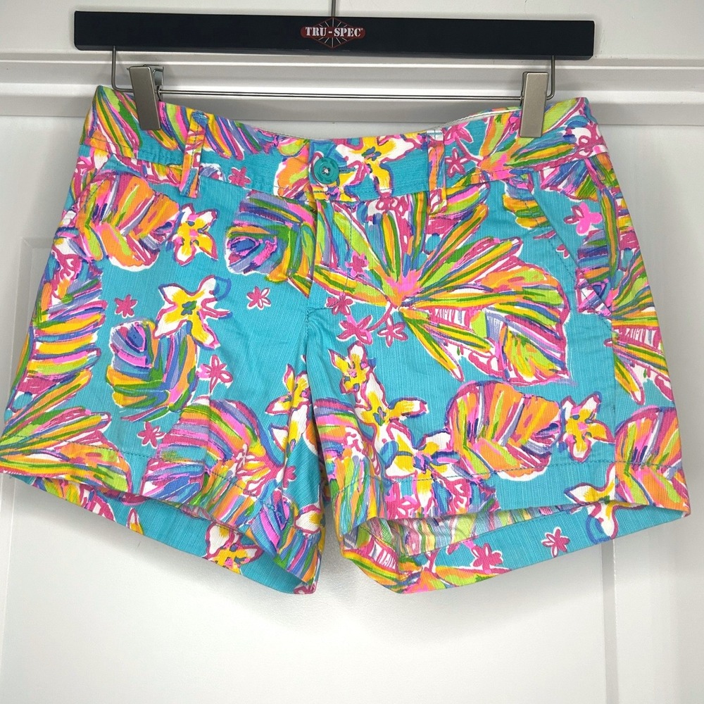 Lilly Pulitzer Sea Blue Summer Haze‎ Callahan Shorts Size 4 Blue Tropical Floral